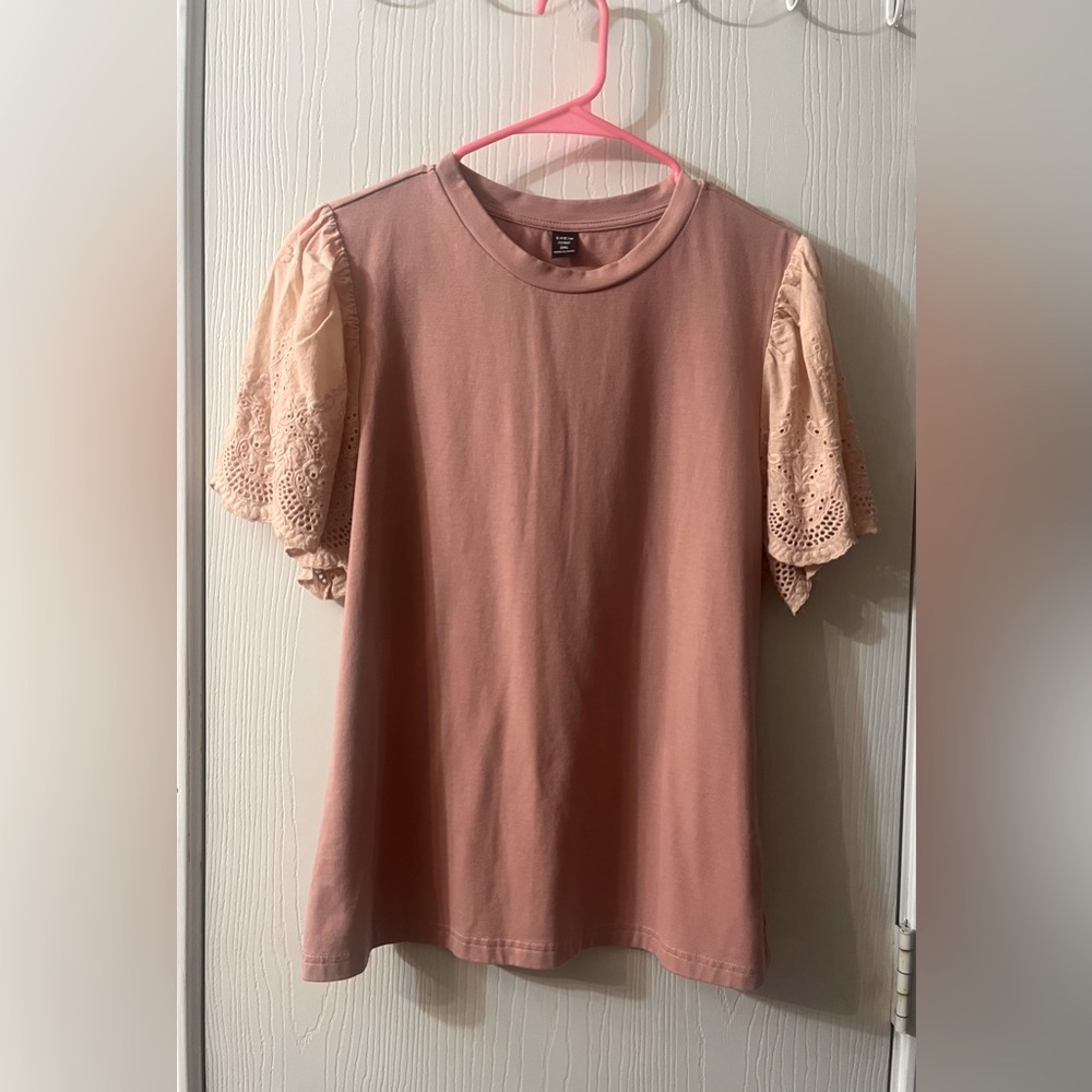 🛍️NWOT SHEIN 2X Pink Ruffled Short Sleeve Top